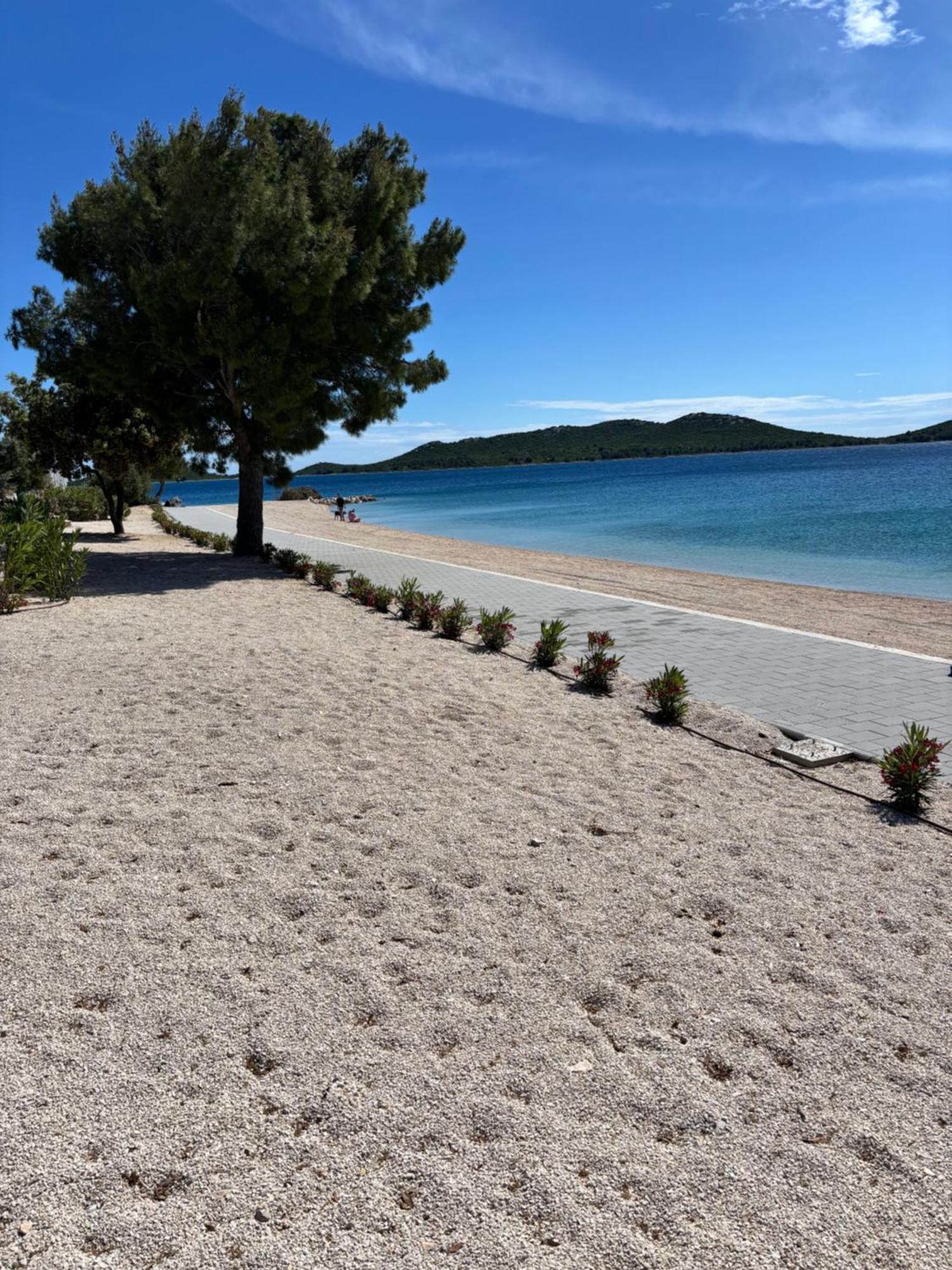 Buqez Vila Hajda 16 - Second Row Direct On The Beach 德拉格 外观 照片